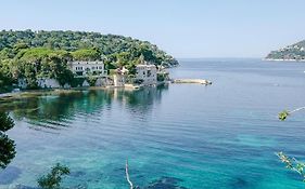 Studio Tout Confort Avec Parking Et Terrasse A Eze Village